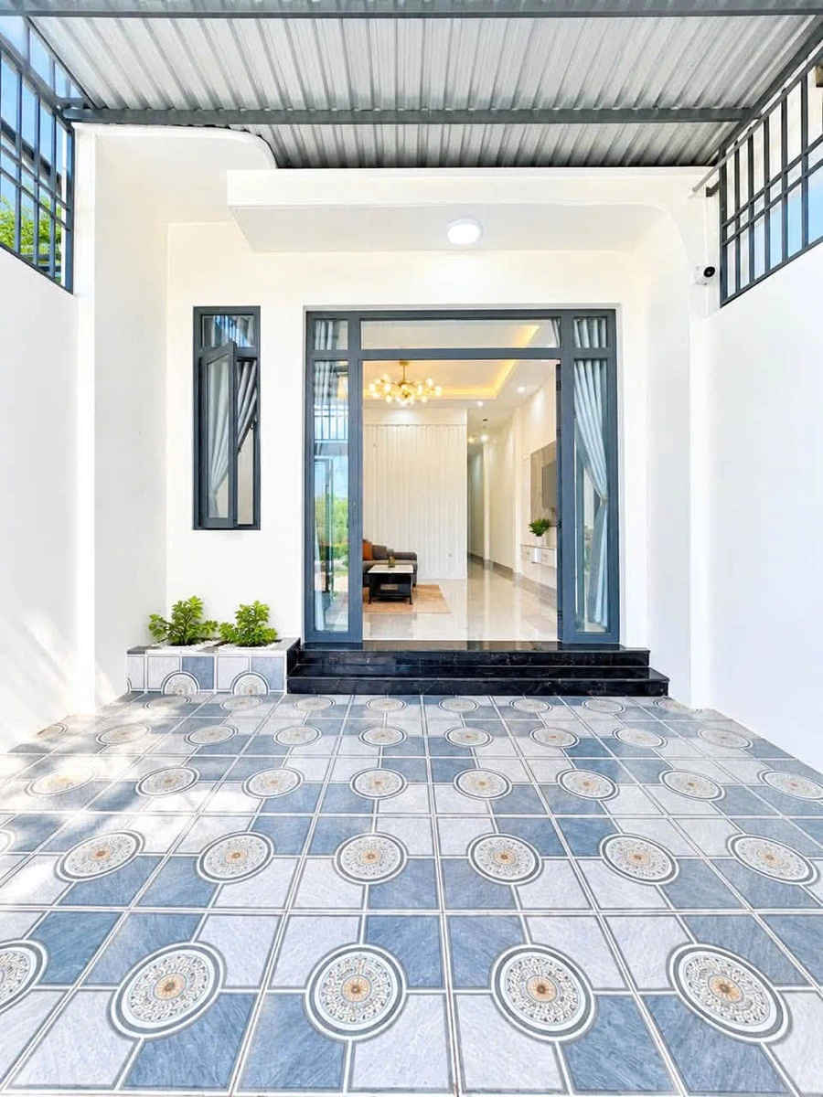 Bán nhà hẻm 81 Trương Định, Rạch Giá, 108m², 3 PN, 1 tỷ 650 triệu - Ảnh thu nhỏ 2