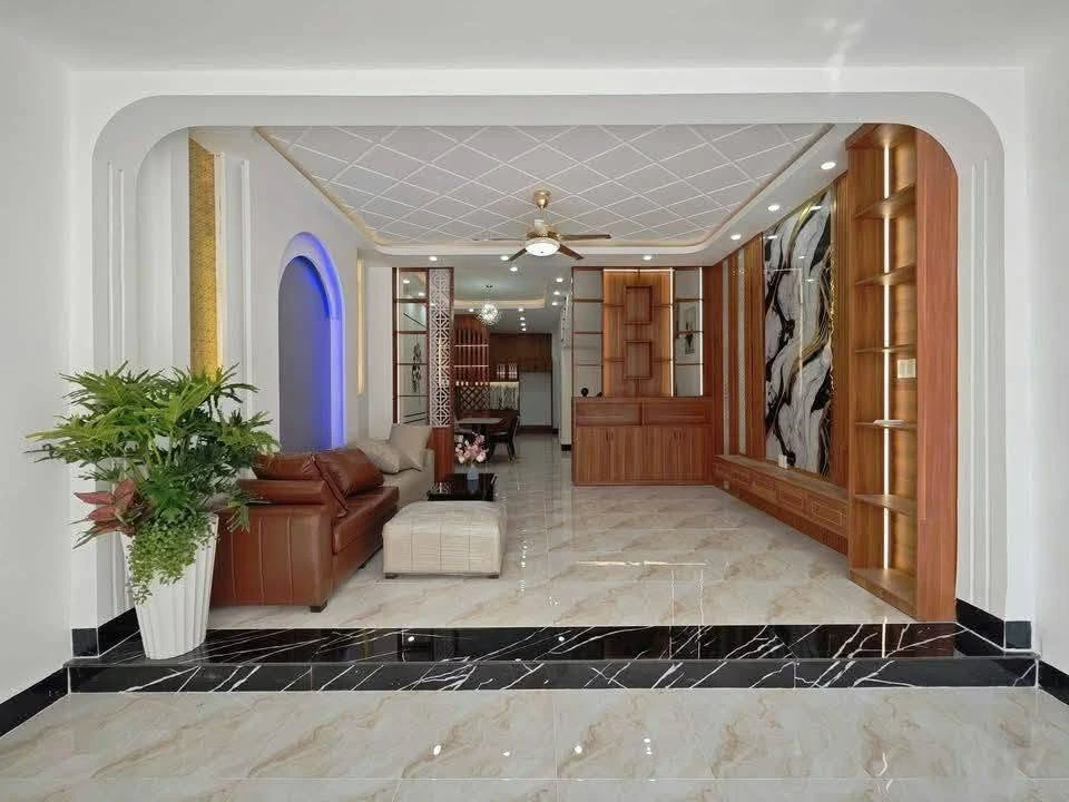 Bán nhà phố mới 100m² 3 phòng ngủ Rạch Giá - Ảnh thu nhỏ 2