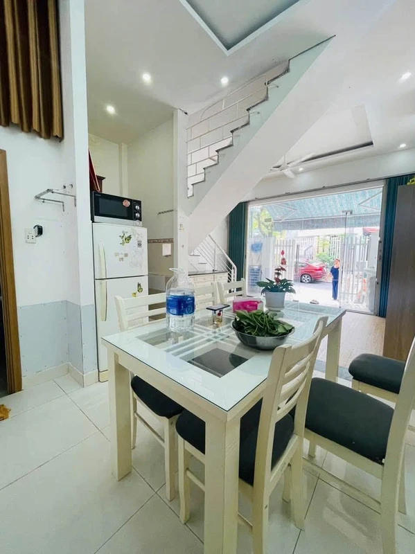 Bán nhà 2 tầng 125m2 mặt tiền Nguyễn Trung Ngạn, Đà Nẵng