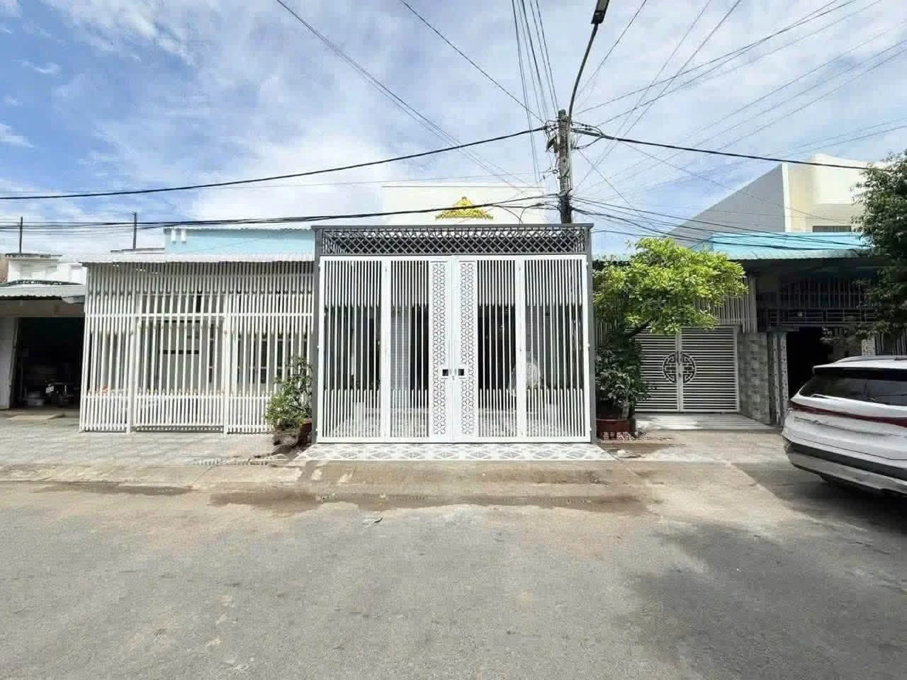 Bán nhà mới 2PN mặt tiền Phan Văn Trường, Rạch Giá, An Giang 100m² - Ảnh 1