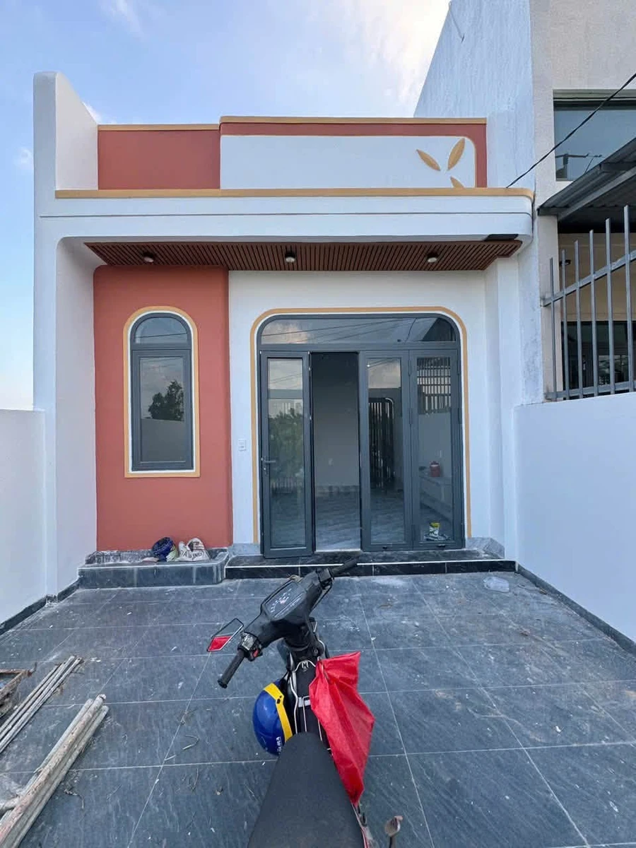 Bán nhà C4 100m2, 2 phòng ngủ, giá 1,29 tỷ gần chợ tôn phường Bình Thuận, Lâm Đồng - Ảnh 1