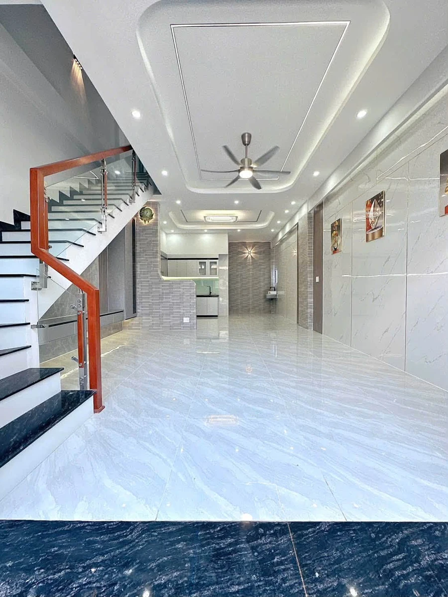 Nhà mới 68m2 bán Dĩ An, gần Thủ Đức, 4 tỷ - Ảnh thu nhỏ 2