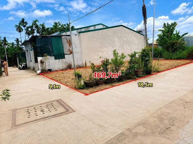 Bán biệt thự mini 170m2 ngang 9m Nguyễn Công Phương Quảng Ngãi