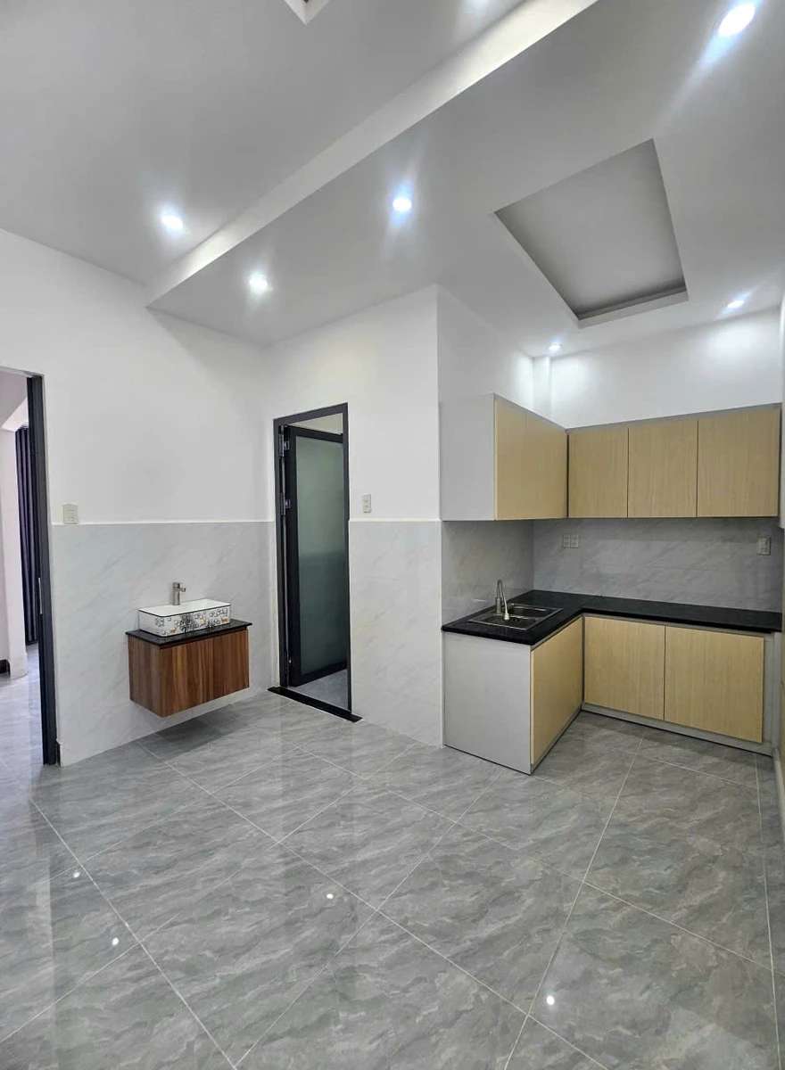 Bán nhà 1 trệt 1 lầu mặt tiền Nguyễn Huy Tưởng, Rạch Giá 85m² - Ảnh thu nhỏ 3