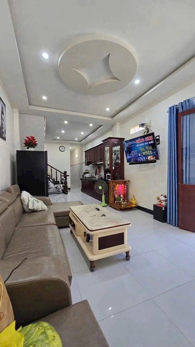 Nhà lầu 2 mặt tiền kinh doanh 99,5m2 Phan Thiết 5.6 tỷ - Ảnh thu nhỏ 2