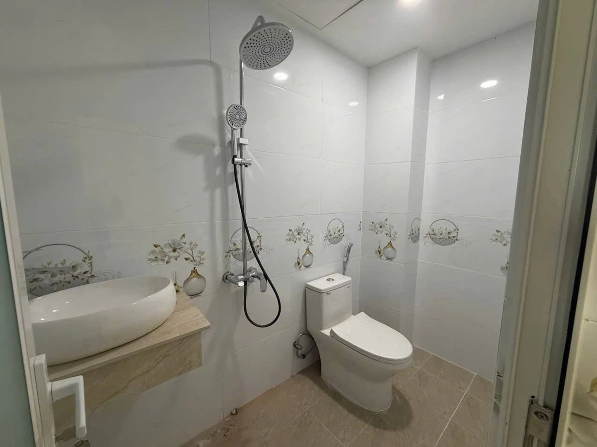 Bán nhà 4 tầng 52m² mặt tiền Nguyễn Bỉnh Khiêm, Nha Trang, 11 tỷ - Ảnh thu nhỏ 3