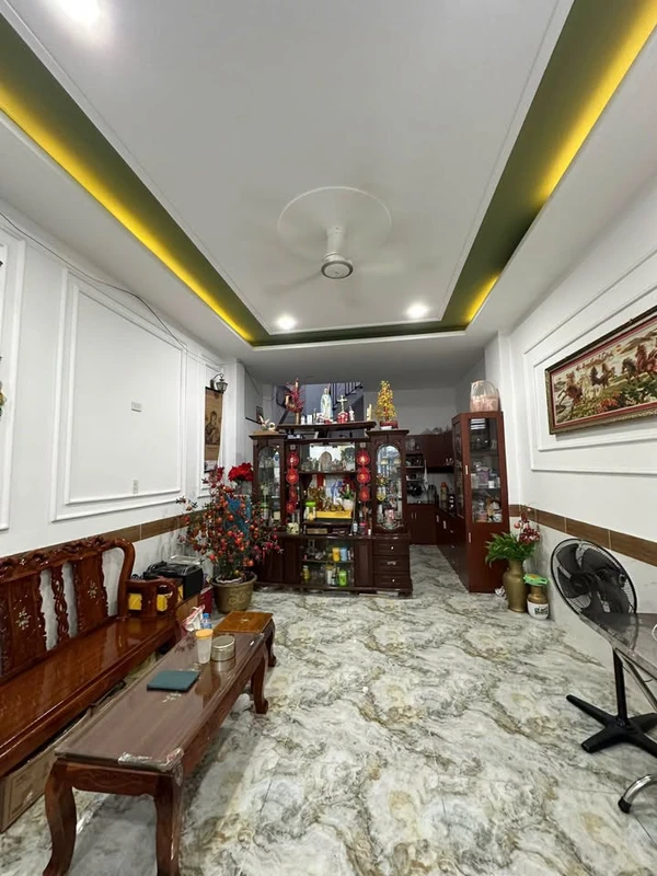 Bán nhà 1 trệt 1 lầu 68m² gần chợ Tân Hiệp 3 tỷ 4