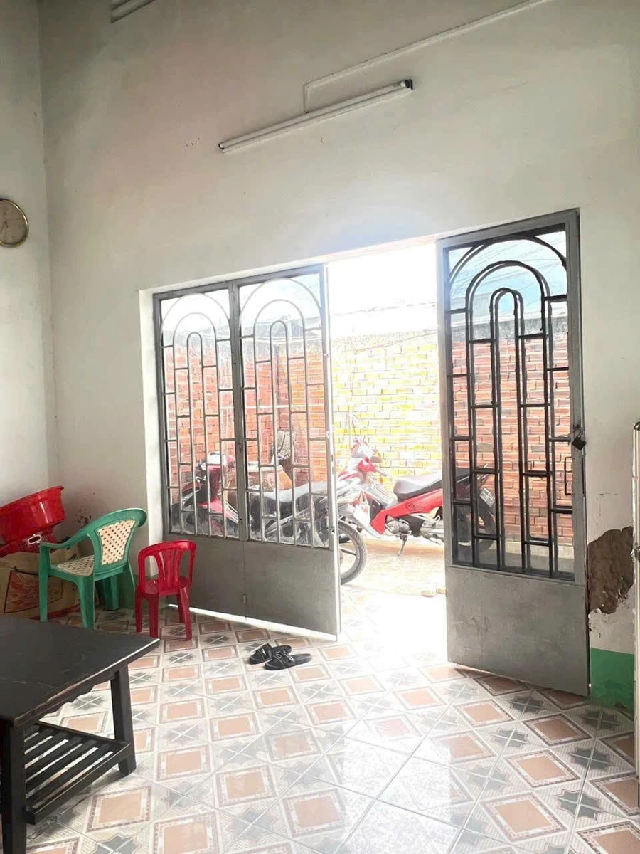 Bán nhà cấp 4, 58.5m2, 2 phòng ngủ, Phường 7 Bến Tre, giá 600 triệu - Ảnh thu nhỏ 2