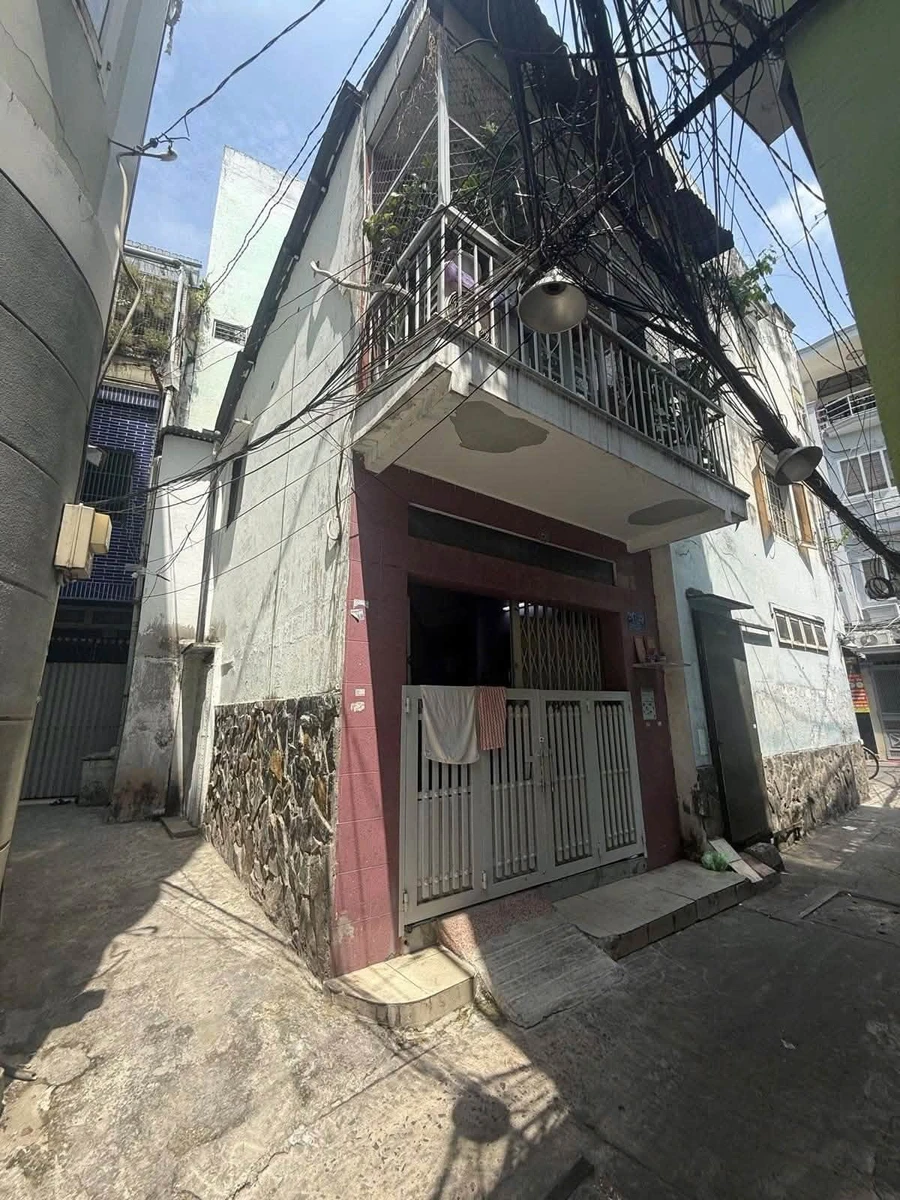 Bán nhà hẻm Bà Hạt Phường 4 Quận 10, 18m², 2PN, giá 3,9 tỷ - Ảnh 1