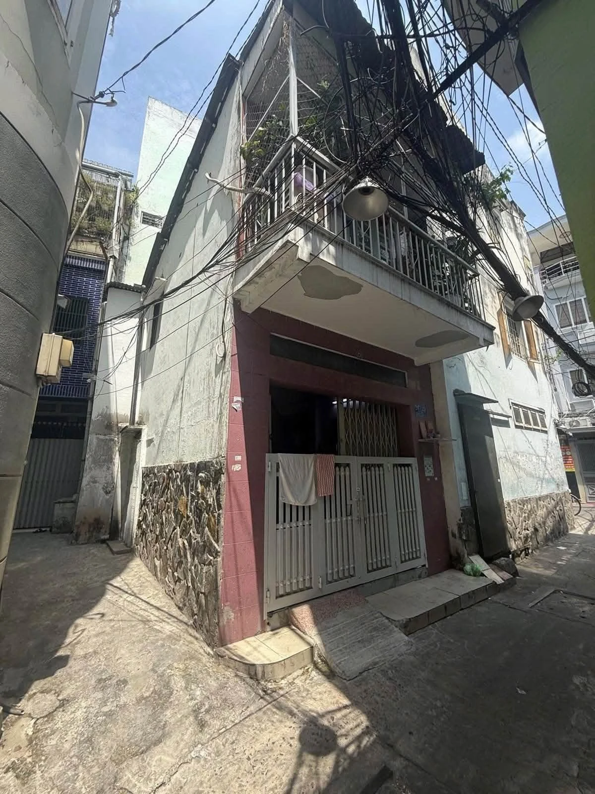 Bán nhà hẻm Bà Hạt Phường 4 Quận 10, 18m², 2PN, giá 3,9 tỷ - Ảnh 1