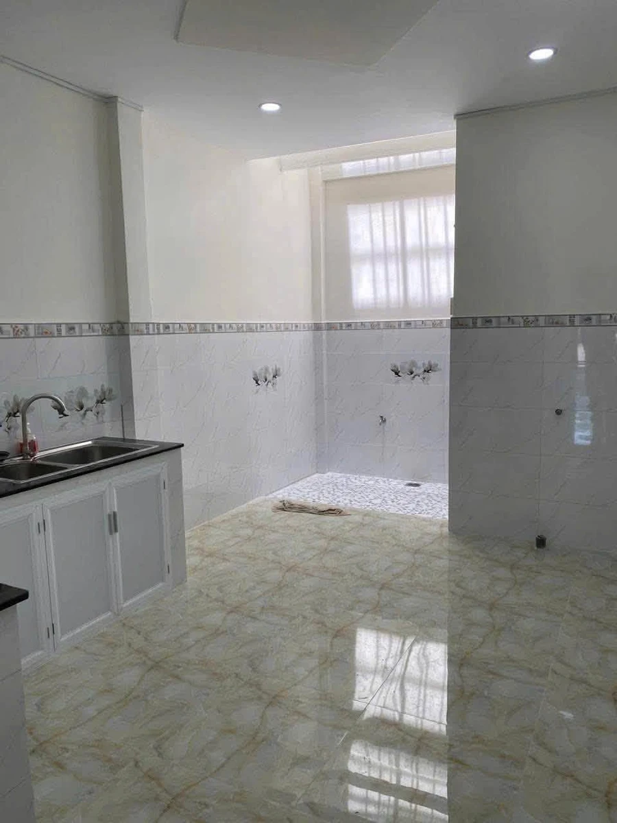 Bán nhà phố 50m² mặt tiền nội bộ Âu Cơ, Quận 11, 3 tầng 8,2 tỷ - Ảnh thu nhỏ 4