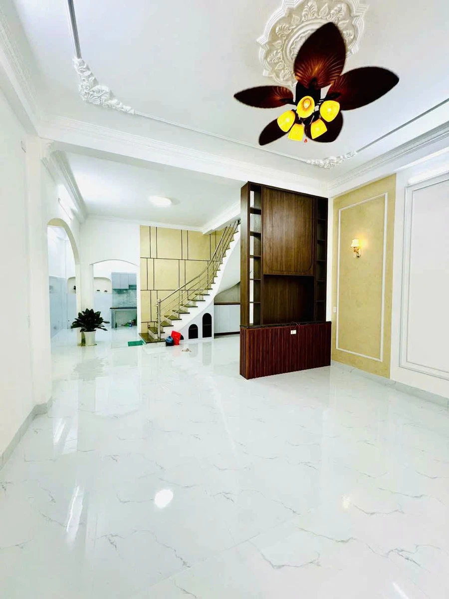 Bán nhà 1 trệt 1 lầu 180m² Phường Long Bình 3,85 tỷ - Ảnh thu nhỏ 3
