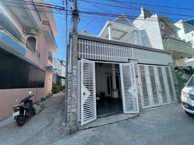 Bán nhà 2 tầng 2 mặt tiền 104.9m² Vĩnh Phước Nha Trang 8.1 tỷ