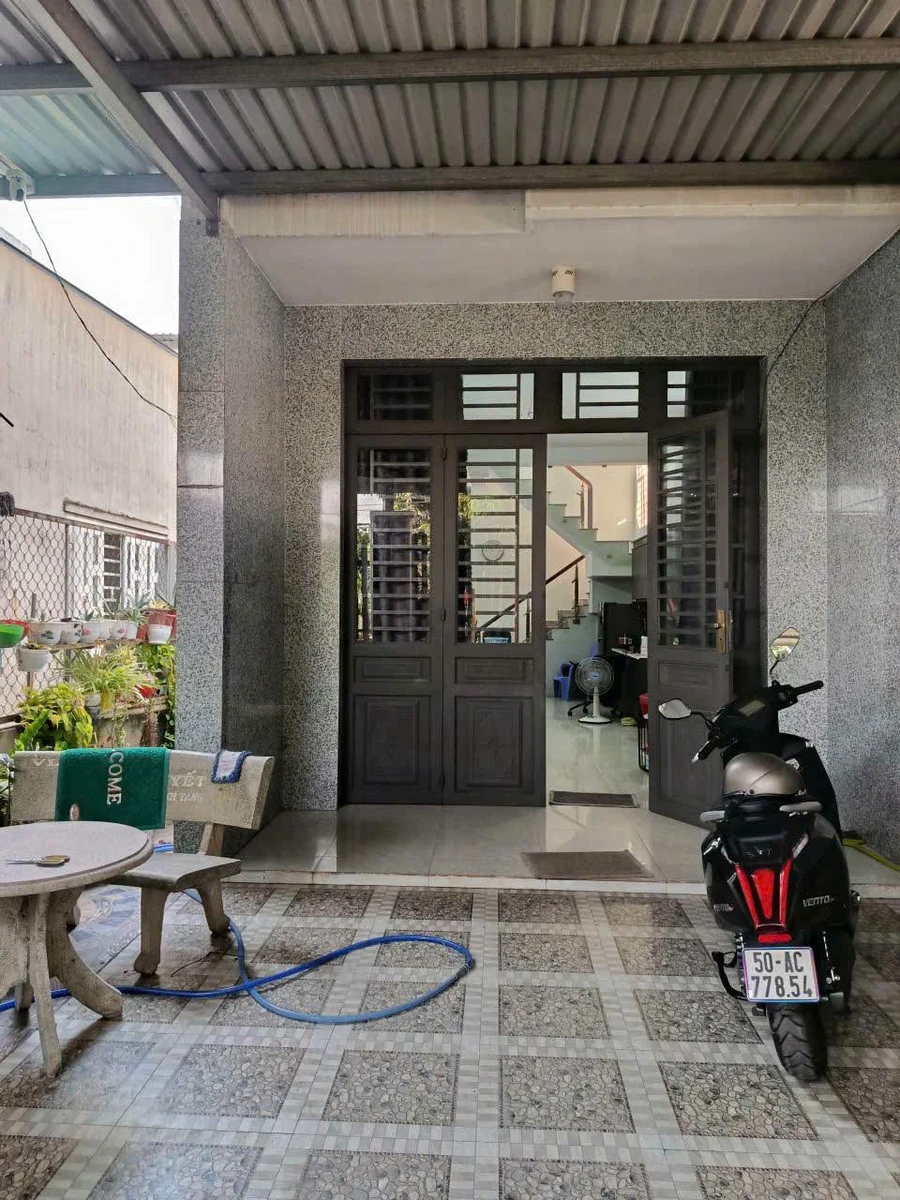 Bán nhà 1 trệt 1 lầu 120m2 có hoàn công tại ấp Mới 1, Mỹ Hạnh Nam, Đức Hòa - Ảnh thu nhỏ 4