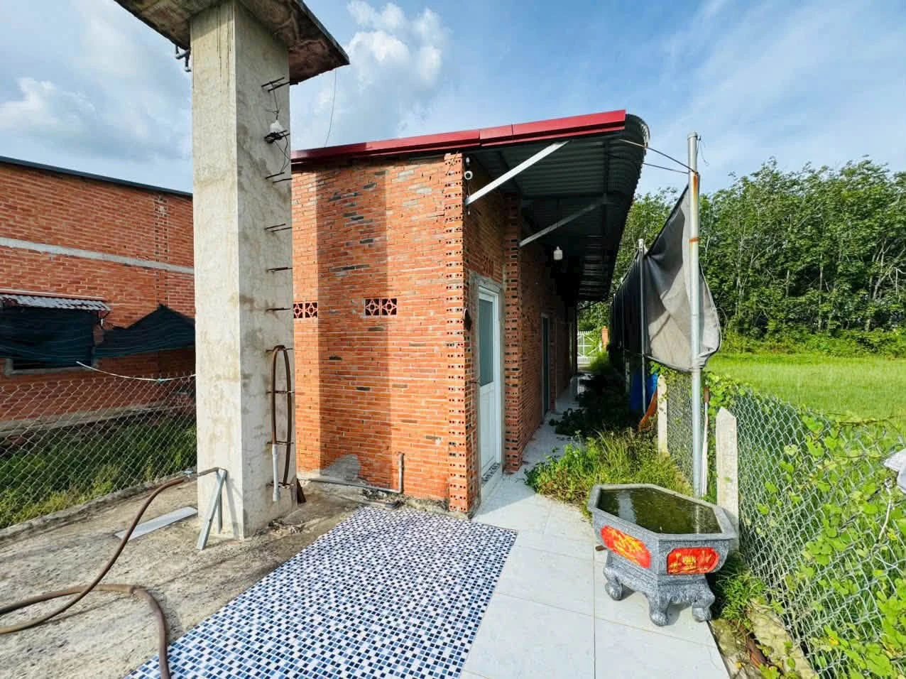 Bán đất có nhà Lộc Hòa, 300m², 700 triệu - Ảnh 1