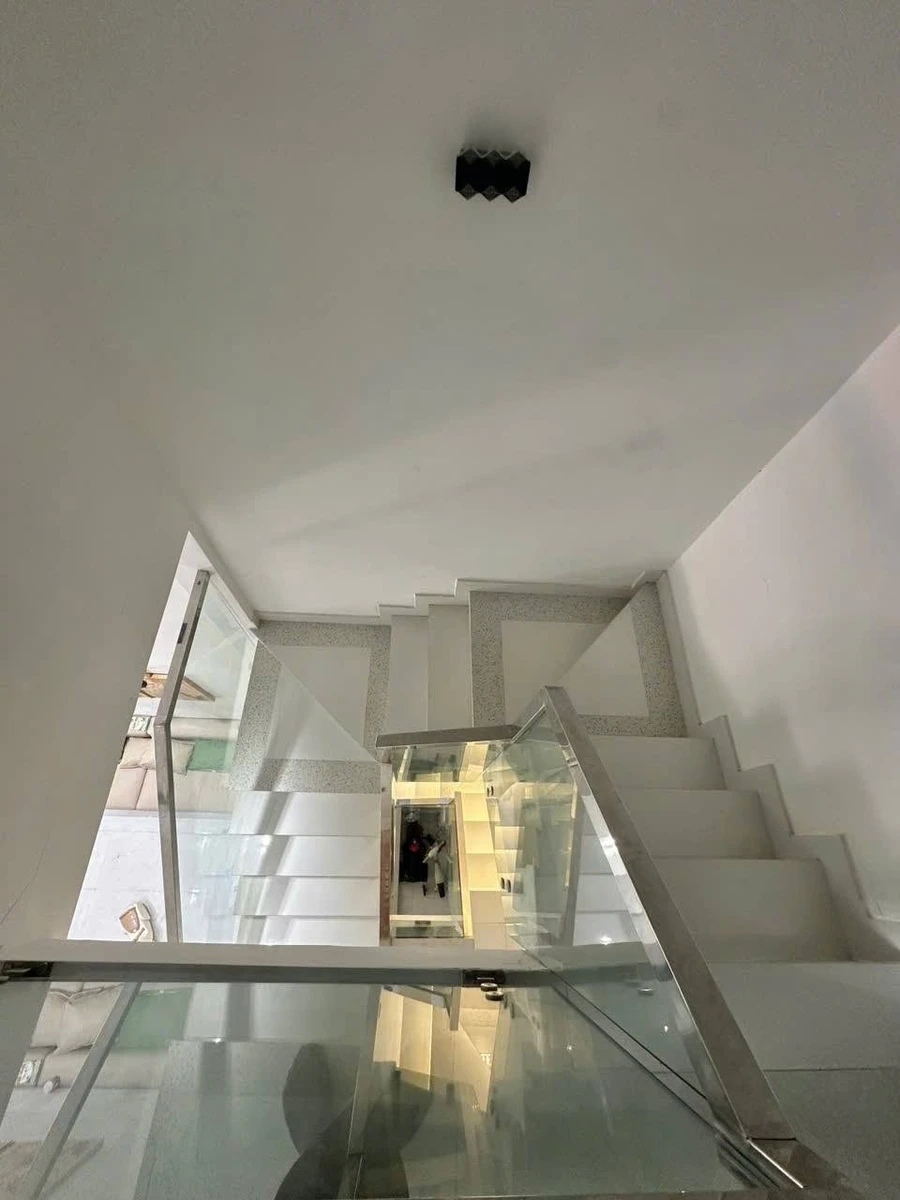 Bán nhà phố Lê Hồng Phong Quận 10, 46m2, 3 phòng ngủ, 9.2 tỷ - Ảnh thu nhỏ 3