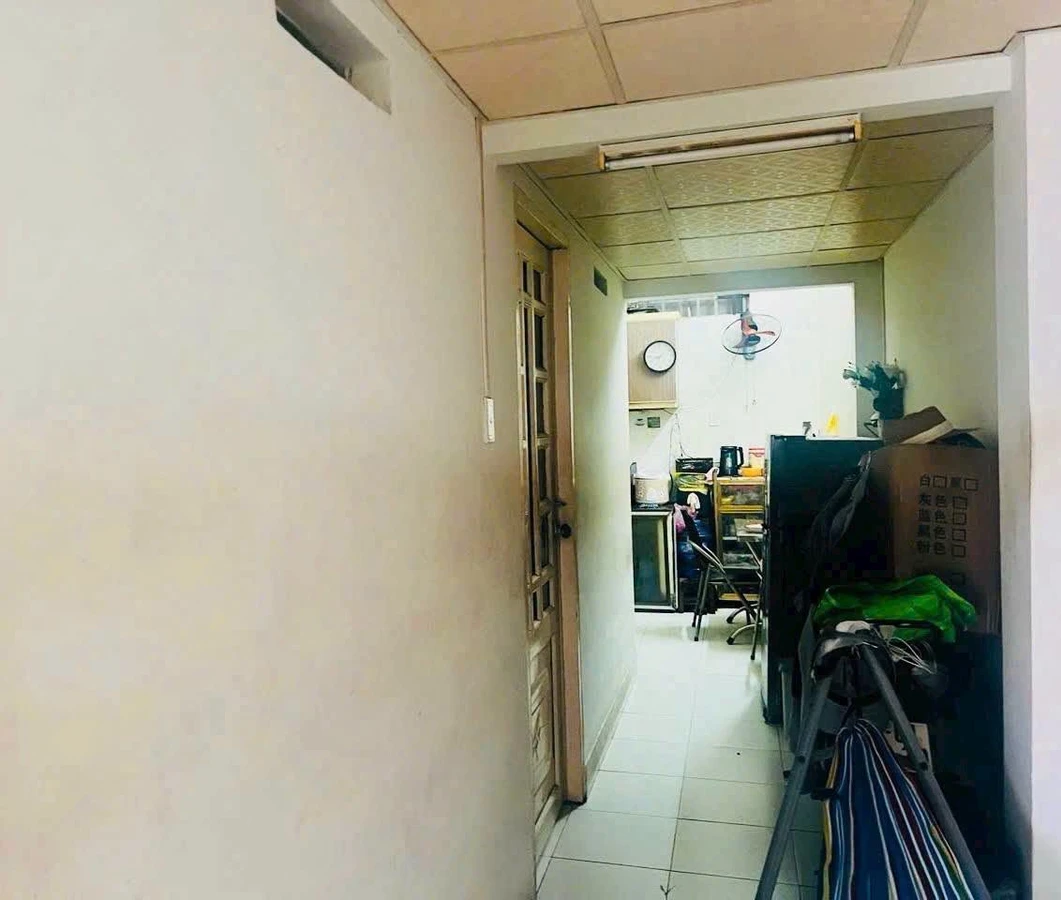 Bán nhà mặt tiền kinh doanh 60m2 3 tỷ 350 triệu Bà Rịa - Ảnh thu nhỏ 2