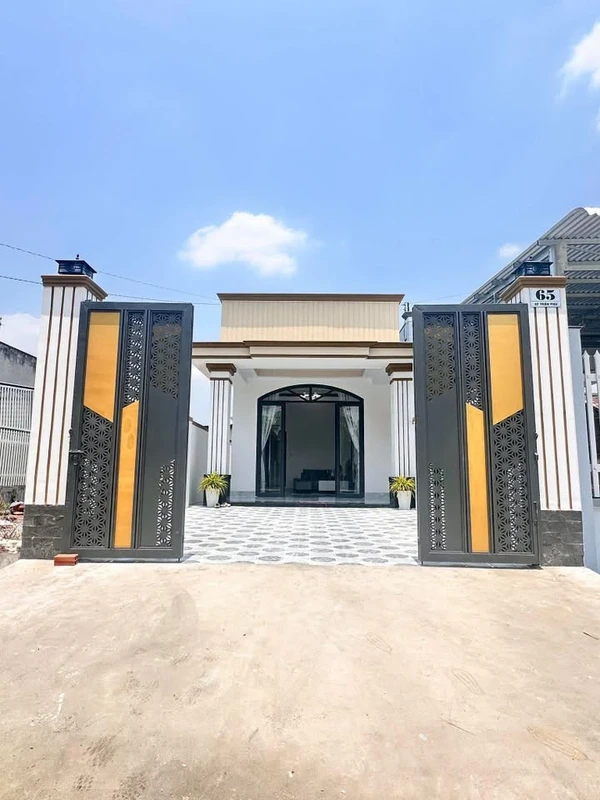 Bán nhà 3 phòng ngủ 148m² tại Long Hoa, Tây Ninh