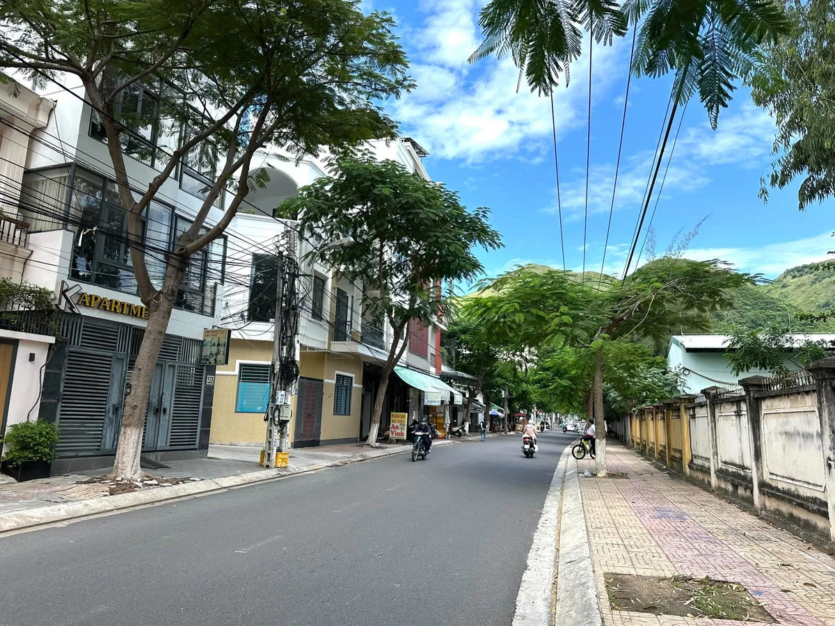 Bán nhà 3 tầng 97,8m² gần biển Nha Trang 10 tỷ 400 - Ảnh thu nhỏ 2