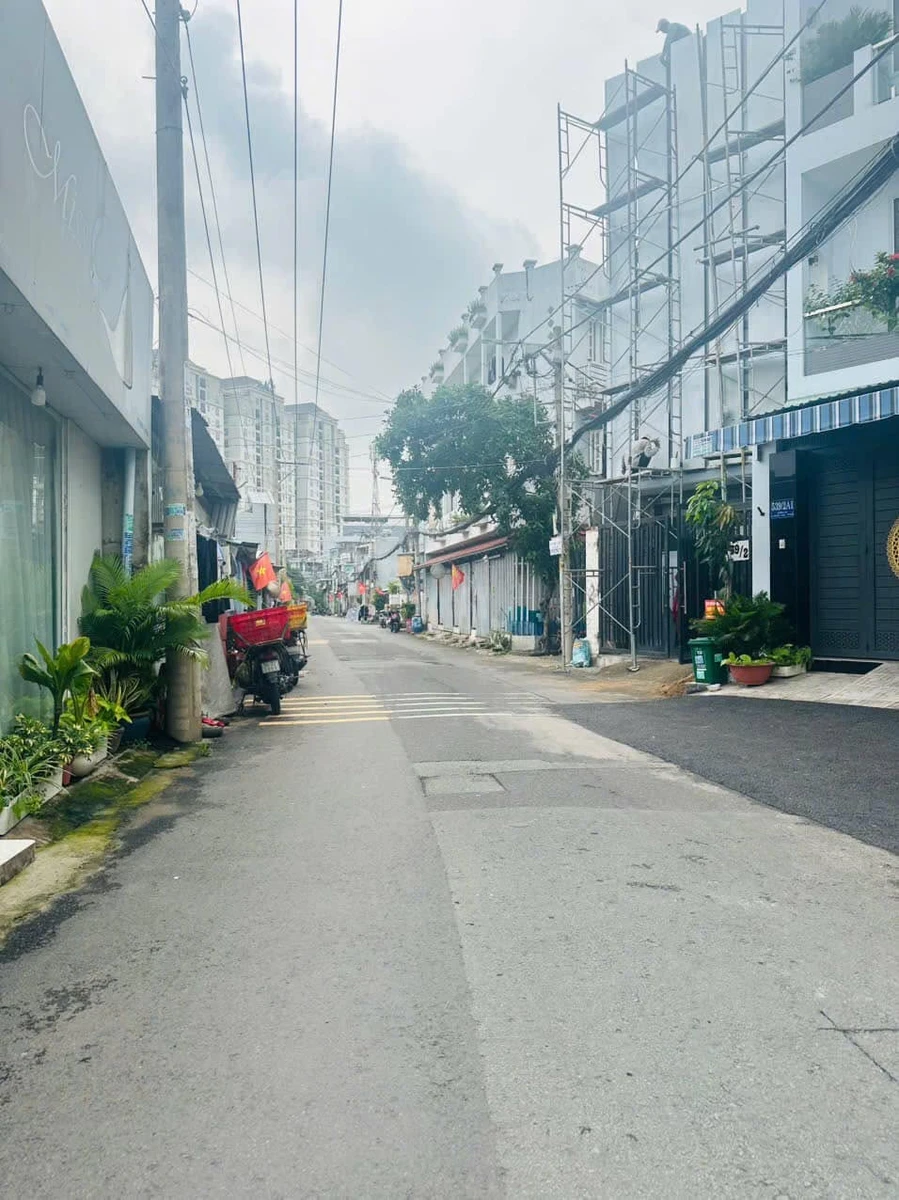 Bán nhà cấp 4 114m2 gần Đỗ Xuân Hợp, Phước Long B, Quận 9 giá 7,9 tỷ - Ảnh thu nhỏ 2