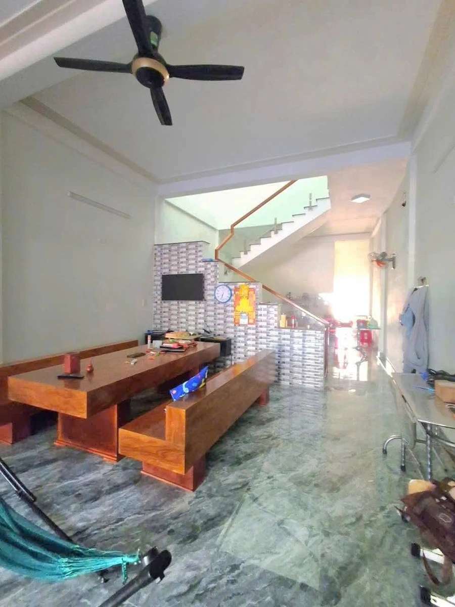Bán nhà mặt tiền Quy Nhơn 104m2 giá 4 tỷ - Ảnh thu nhỏ 2