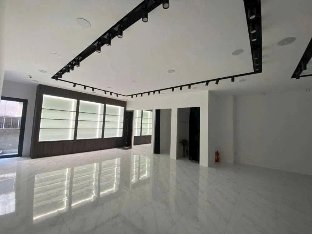 Bán mặt tiền đối diện công viên Lê Văn Tám 170 tỷ, 224.8m² Q3 - Ảnh thu nhỏ 4