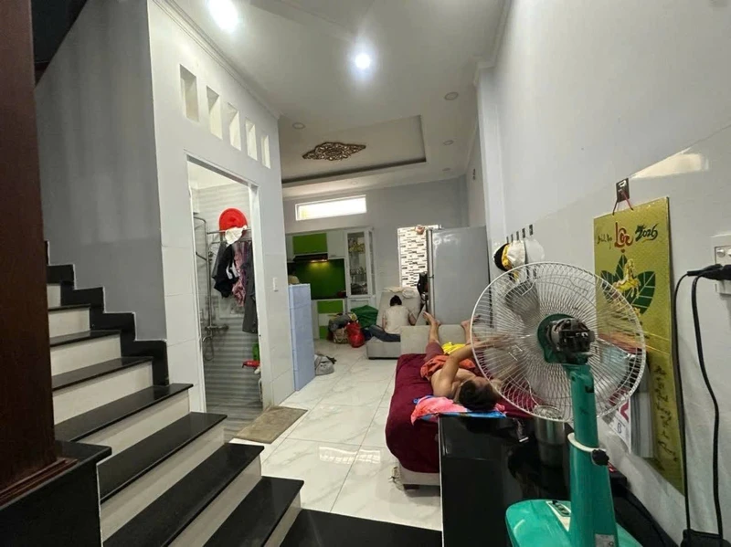 Bán nhà góc 3 tầng 91.5m² Bạch Đằng Nha Trang 30 tỷ tc80m2