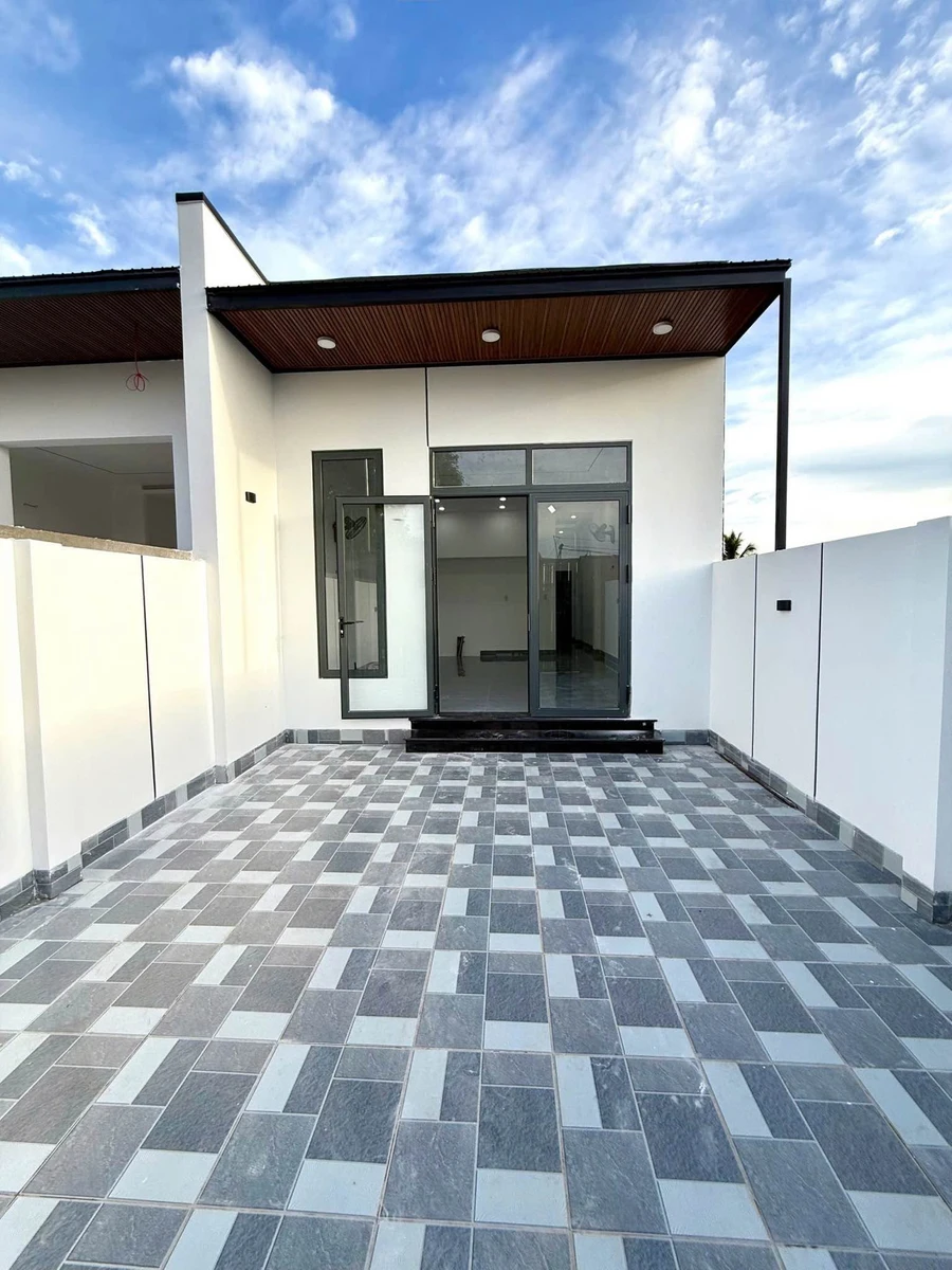 Bán nhà mới 5x22m, 2 phòng ngủ, giá 1,35 tỷ gần cổng chào Liên Thôn 8, Buôn Ma Thuột - Ảnh thu nhỏ 3