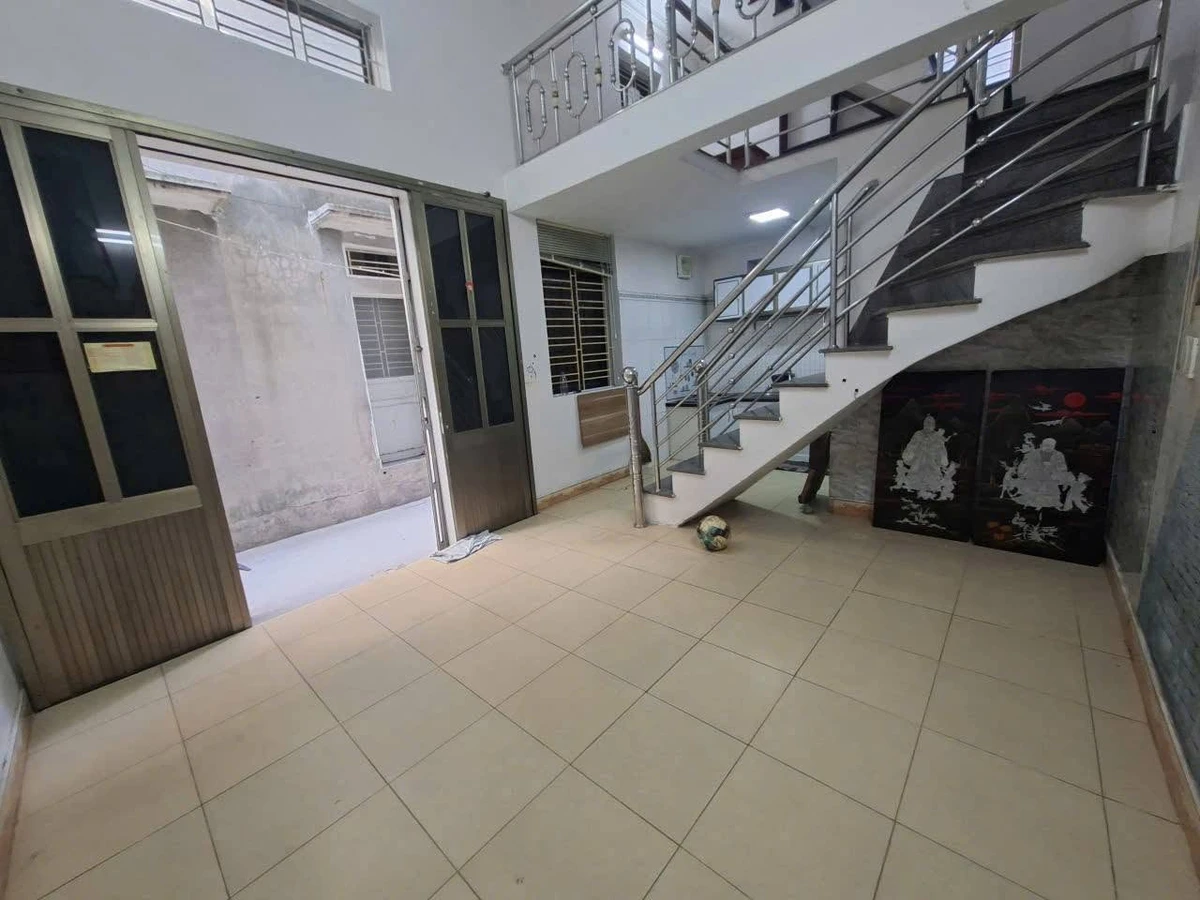 Bán nhà 2 tầng 2PN, 25m² giá 1,59 tỷ Bình Thạnh - Ảnh thu nhỏ 2