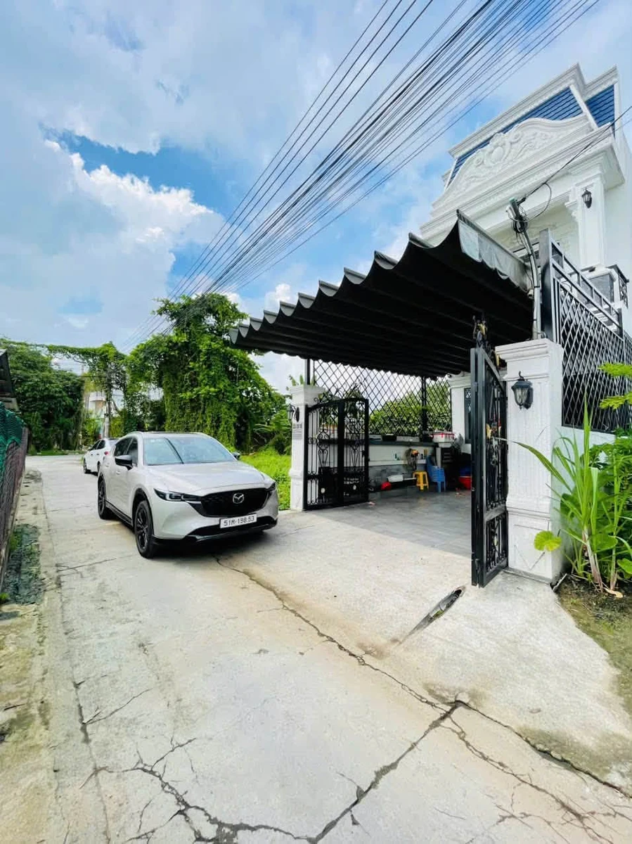 Bán nhà 1 trệt 1 lầu 60m² 4 phòng ngủ tặng full nội thất tại Chánh Mỹ, Thủ Dầu Một - Ảnh thu nhỏ 2