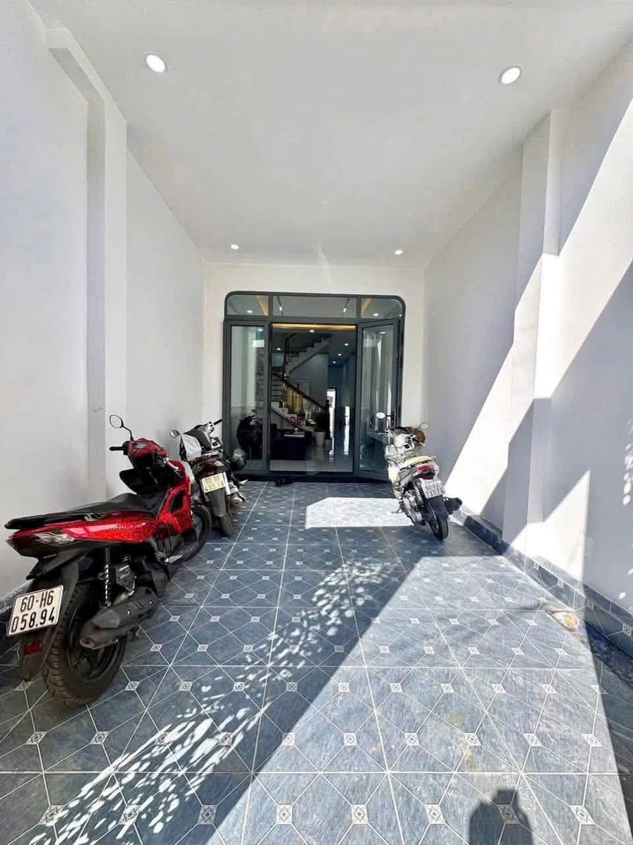 Bán nhà mặt tiền 1 trệt 1 lầu 168m² Hố Nai, Dĩ An - Ảnh thu nhỏ 3