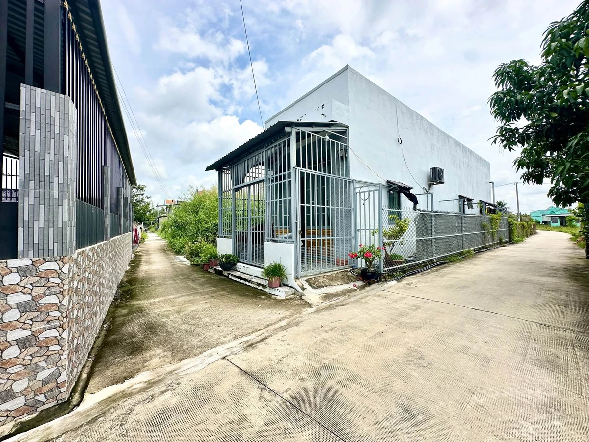 Bán đất nền thổ cư 4.5x22m sổ hồng riêng giá 780 triệu tại Cần Giuộc - Ảnh thu nhỏ 2