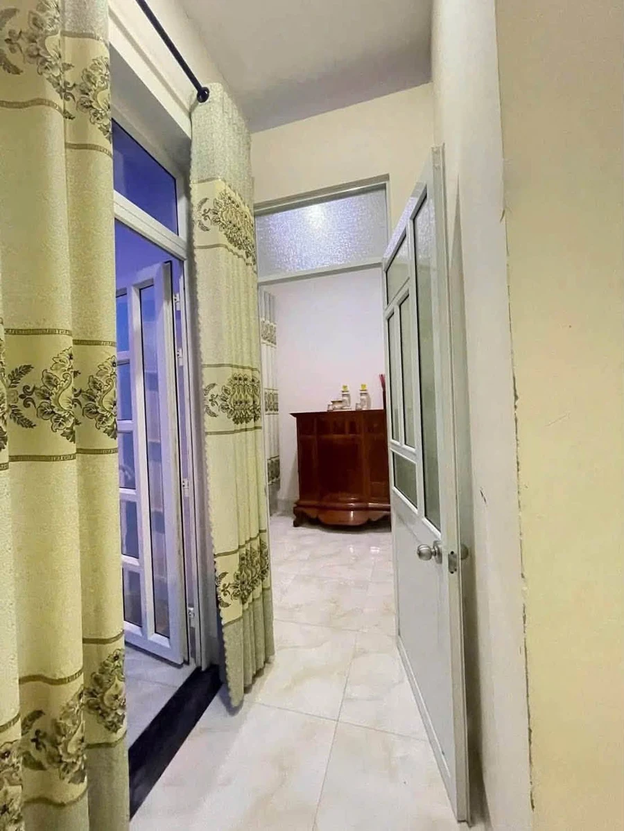 Bán nhà 1 trệt 1 lầu mặt tiền Nguyễn Xí Phan Thiết 100m2 - Ảnh thu nhỏ 4