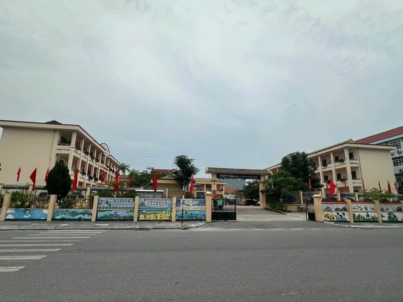 Bán villa 2 mặt tiền 140m² sát biển Mỹ Khê, Đà Nẵng, giá 3 tỷ lavita