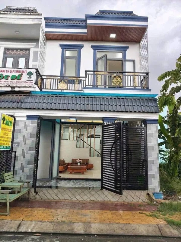 Bán gấp nhà sổ riêng 1 trệt 1 lầu 65m2, 3 phòng ngủ đường Tân Phước Khánh 07, Bình Dương