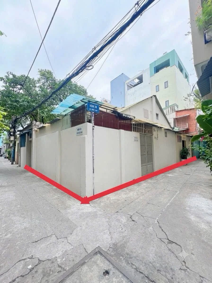 Bán đất góc 2 mặt tiền Huỳnh Văn Bánh 78,5m² Quận 1 - Ảnh 1