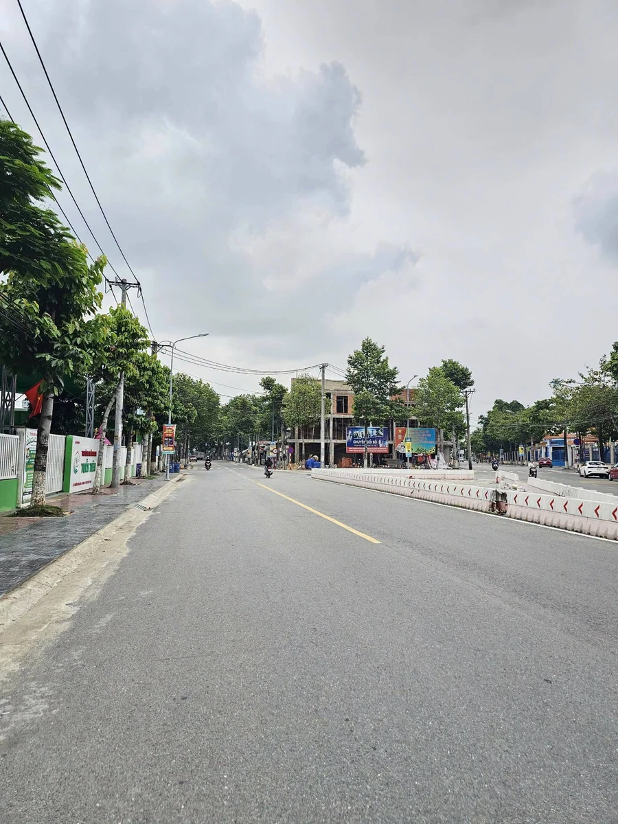 Bán nhà 1 trệt 1 lầu MT Nguyễn Hữu Cảnh, Dĩ An, 126.5m² - Ảnh thu nhỏ 4