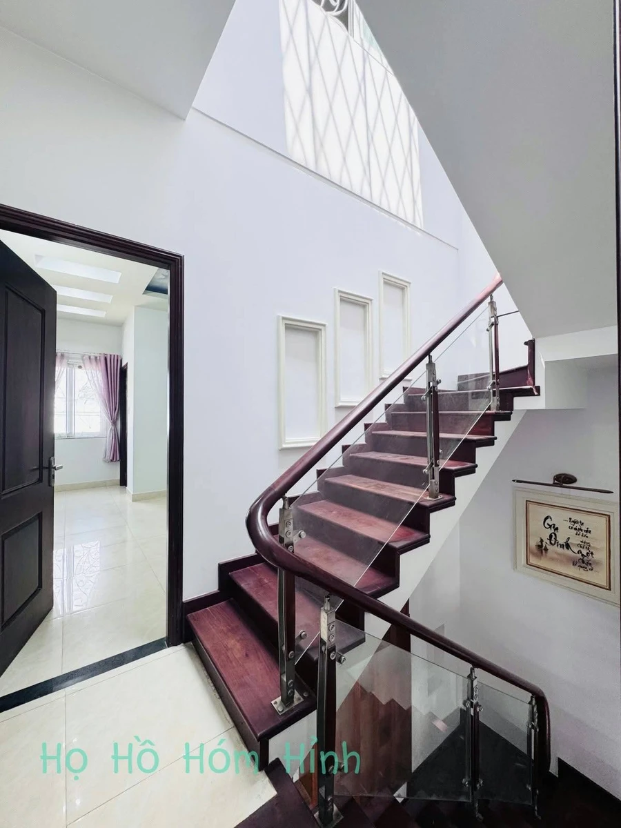 Bán nhà 3 lầu sân thượng 53m² gần QL13, đường 6m, ô tô vào nhà, Thủ Đức giá 7,9 tỷ - Ảnh thu nhỏ 4