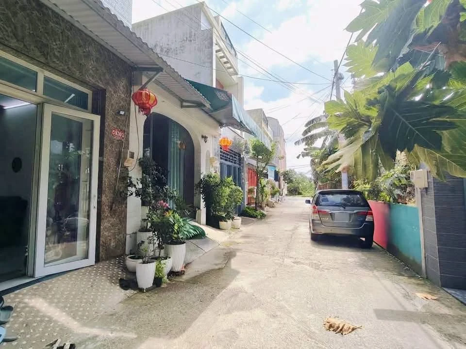Bán nhà 1 trệt 1 lầu 2PN 100m² Quận 9 giá 4,3 tỷ - Ảnh thu nhỏ 4