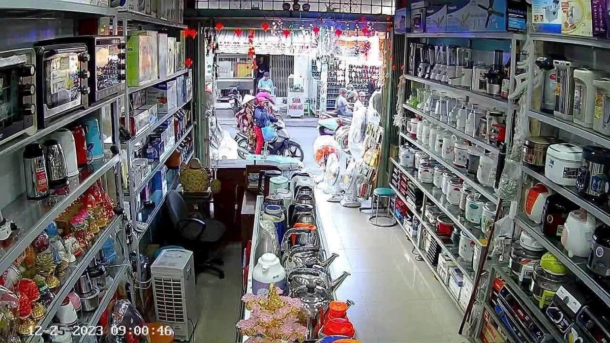 Bán nhà 1 trệt 3 lầu mặt tiền kinh doanh Nguyễn Huệ, Phan Thiết, 68m² - Ảnh thu nhỏ 2