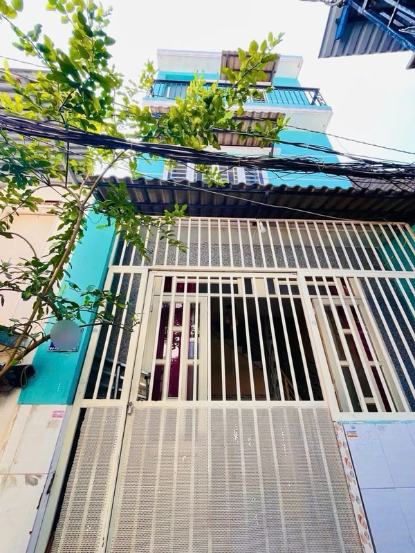 Nhà 3 tầng ngang 4,5m Bùi Văn Ba Quận 7, 3.8 tỷ