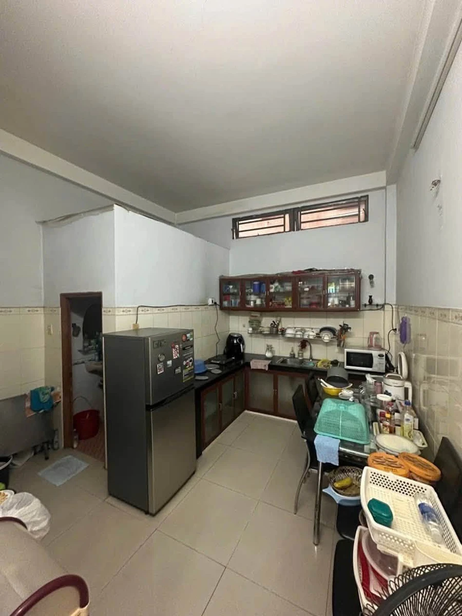Bán nhà hẻm 5m 4 tầng BTCT 4,1x11m 4PN 4WC tại Hòa Bình, Quận 11 giá 6 tỷ - Ảnh thu nhỏ 4