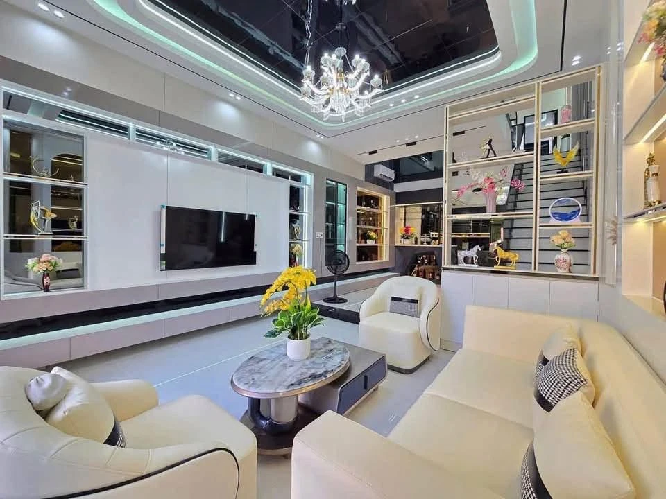 Bán nhà 3 tầng 125m2 đường 10.5m gần bến xe trung tâm, phường Hòa Khánh, Đà Nẵng - Ảnh thu nhỏ 4