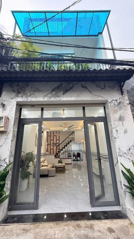 Bán đất 896m2 giáp hồ Lộc Thanh, đường Văn Cao, Phường 1, Bảo Lộc, giá 1,5 tỷ cpxavv