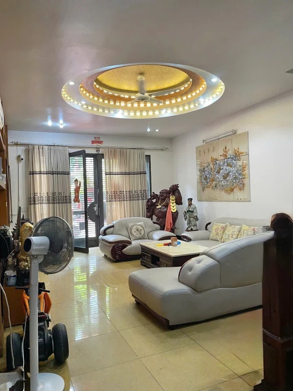 Bán nhà 5 tầng mặt phố Ngô Bệ 160m² 9 tỷ Hải Dương