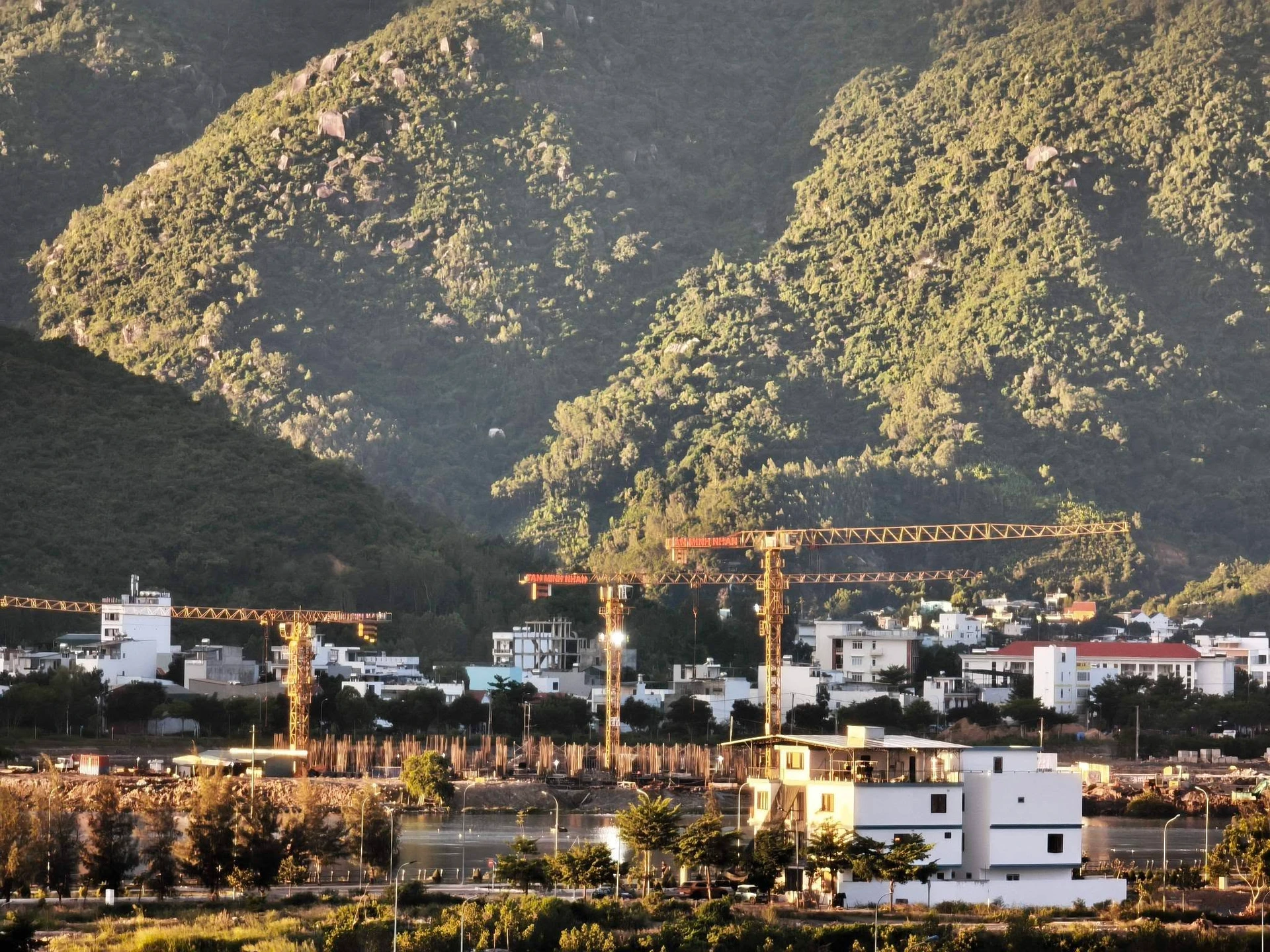 Bán căn góc 3PN 114.8m² view sông Charmora City Nha Trang - Ảnh 1