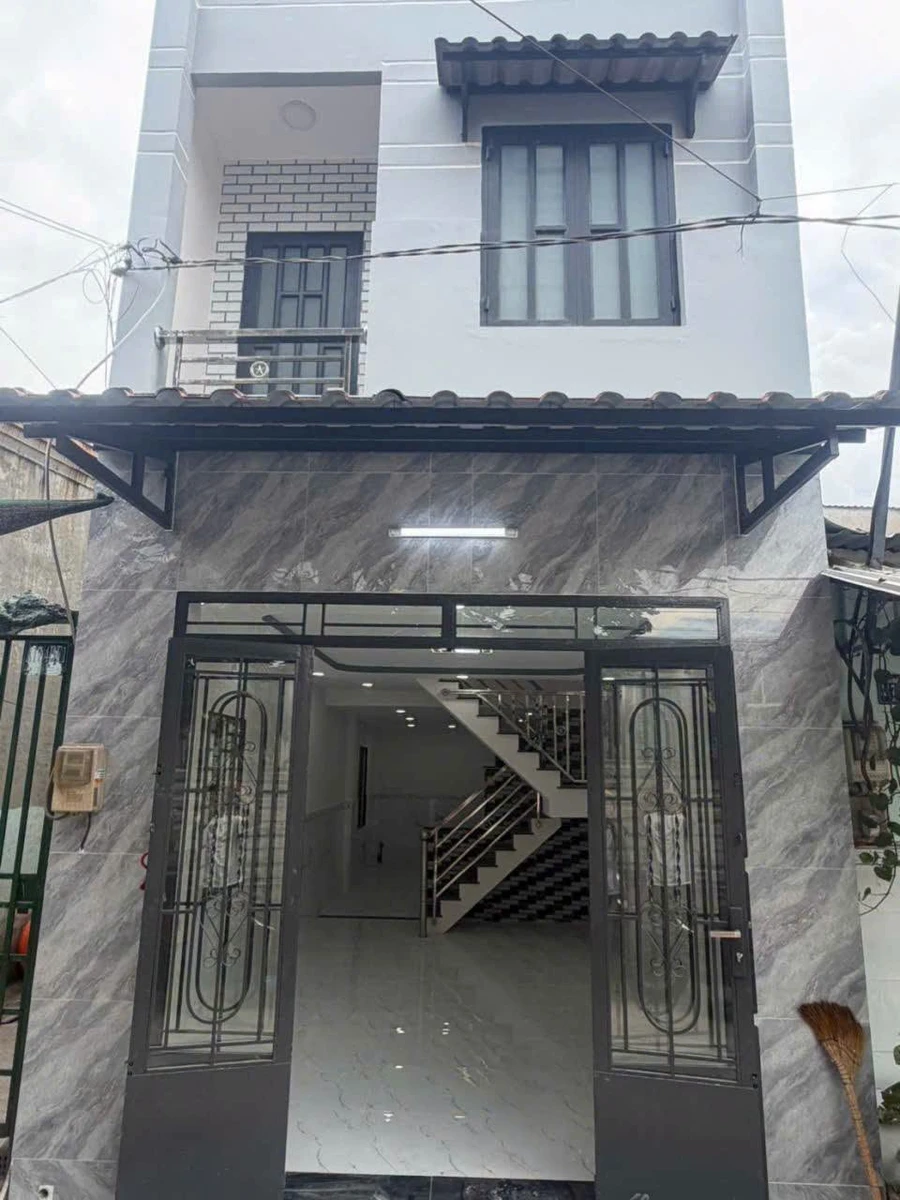 Bán nhà 3.5x11m, 2 PN, 2 WC Bình Chánh, 2.5 tỷ - Ảnh 1