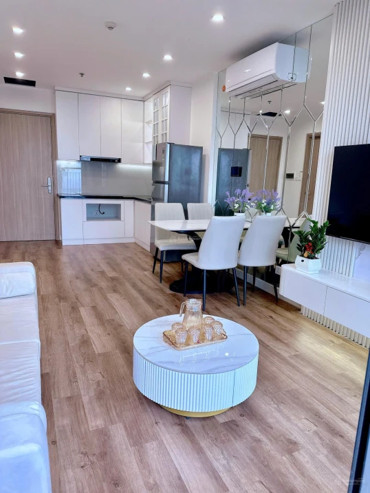 Mình chính chủ bán lỗ: 1PN+1, 43m, 2 tỷ 630 cùng 01 căn Stu 31.8m, 2tỷ (full đồ mới 100%) Vin Smart - Ảnh 1
