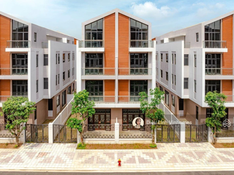 Chính chủ cần bán biệt thự tứ lập Ánh Dương 120m2 kế cận công viên nước, giá 15,6 tỷ - Ảnh thu nhỏ 2