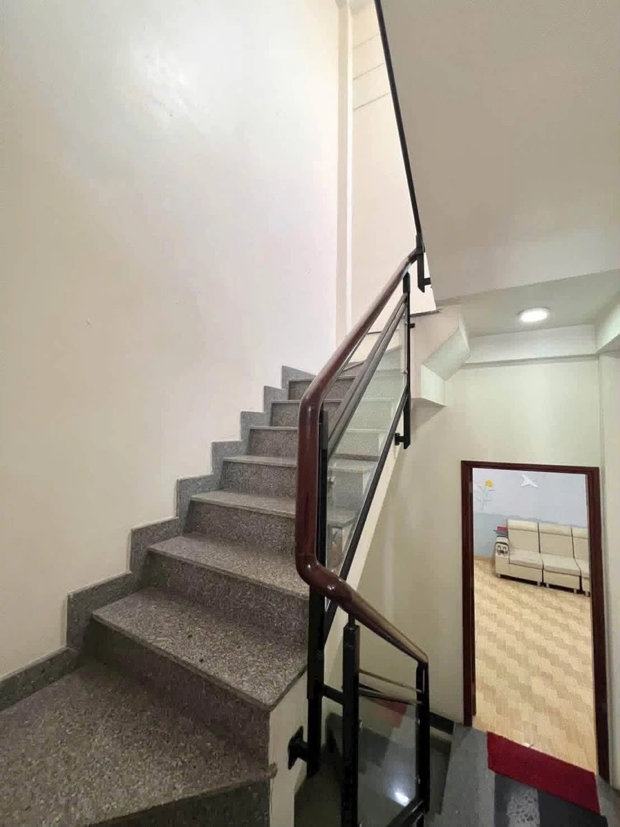 Bán nhà 4 tầng Cao Thắng 110m² giá 6.1 tỷ - Ảnh thu nhỏ 3